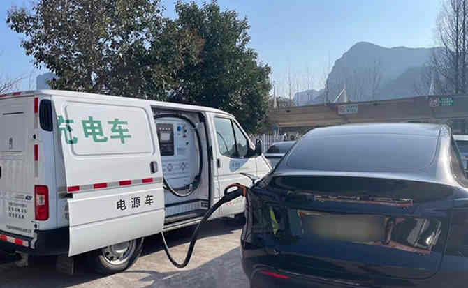 驿城区汽车搭电
